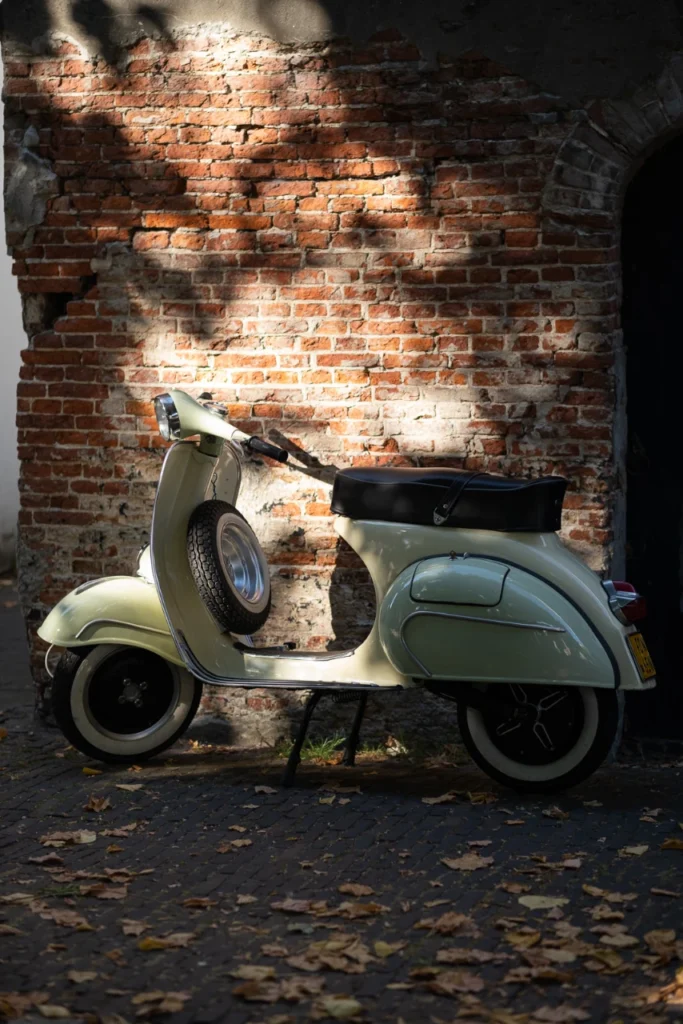 8. VBB2 Vespa Anna - Elektrische GreenWheelers
